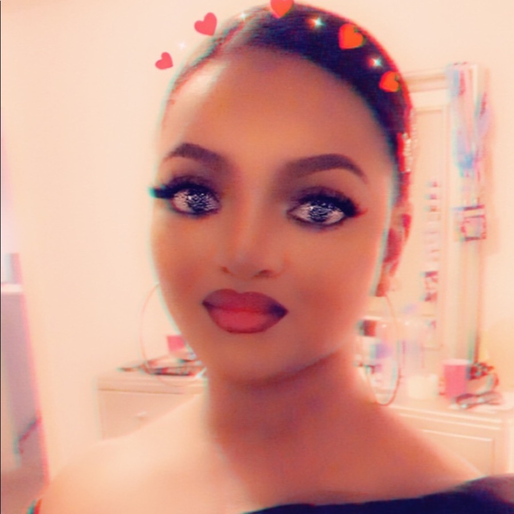 Meet your Posher, Brittany